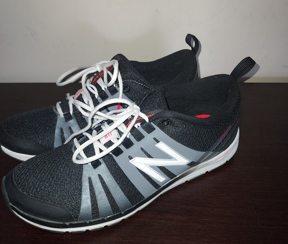 New Balance Women's 811 Sneakers 9B Fantom Tape Training Athletic Shoes Black